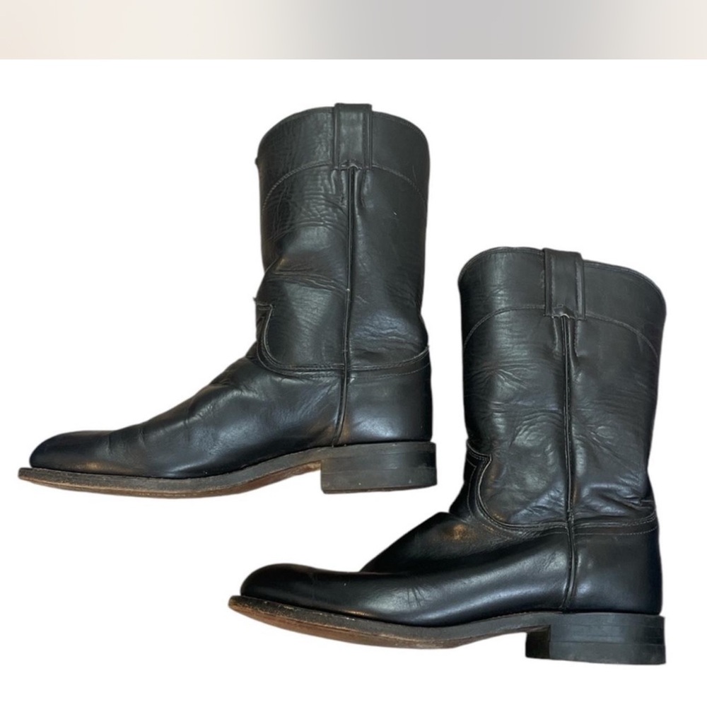 Black Justin cowboy boots